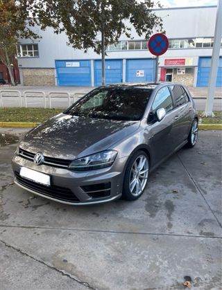 Volkswagen Golf R 2015
