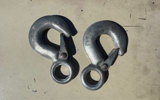 2 Ganchos de remolque con seguro