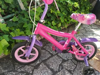 Bicicleta infantil rosa y morada