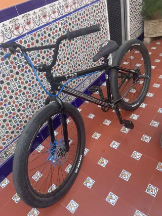 Bicicleta BMX Negra no