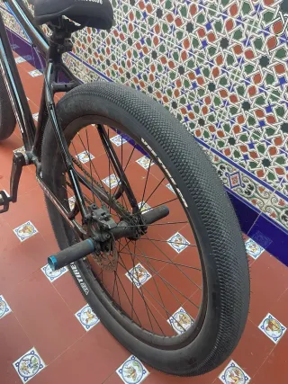 Bicicleta BMX Negra no