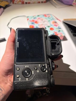 Sony a7II Mirrorless Cámara sólo 10.365 Disparos