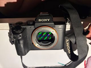 Sony a7II Mirrorless Cámara sólo 10.365 Disparos