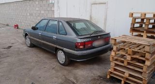 Faro derecho e20288051 renault r 21 berlina 218901