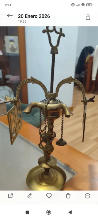 Lámpara de bronce antigua