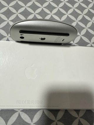 Lote Teclado y Ratón Apple Magic (2ª Gen)