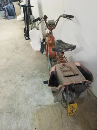 Ciclomotor Clásico Piaggio Naranja/Gris