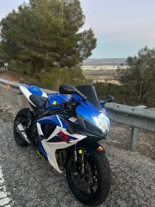 Suzuki GSX-R600 k7