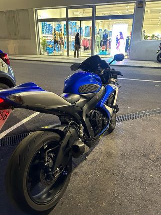 Suzuki GSX-R600 k7