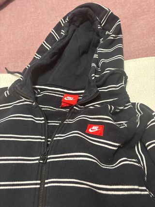 Chaqueta Nike Rayas Azul y Blanco