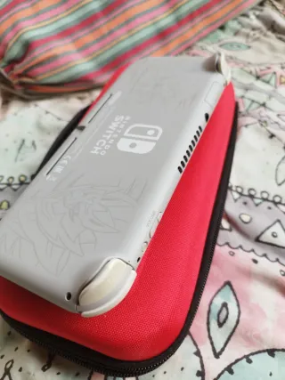 Nintendo Switch Lite Zacian & Zamazenta