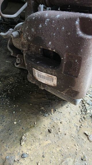 Pinza de freno trasera 4401q1 peugeot 3008 1382532