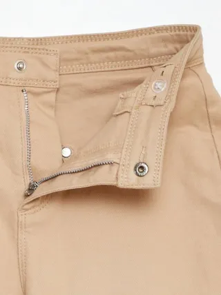 Pantalón vaquero ancho Bershka beige
