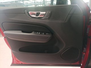 VOLVO XC60 PLUS T6 AWD HIBRIDO ENCHUFABLE ELRCTRICO/GASOLINA BRIGHT