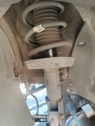 Amortiguador del izq opel 13338919 zafira 1312279