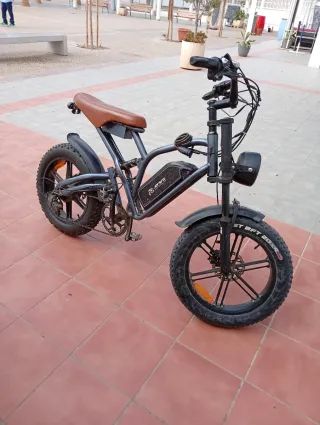 Bicicleta Eléctrica Estilo Fat Bike