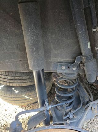 Nissan e62101ka1b amortiguador juke (f15e) 1369268