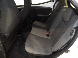 TOYOTA Aygo 1.0 70 x-play