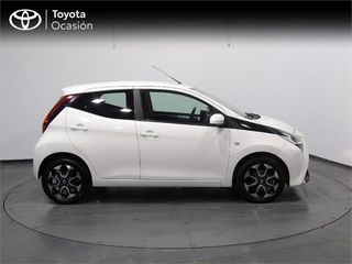 TOYOTA Aygo 1.0 70 x-play