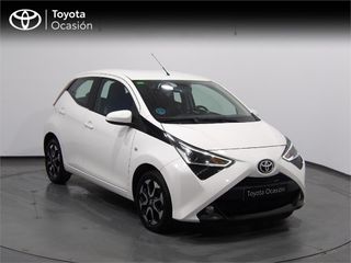 TOYOTA Aygo 1.0 70 x-play
