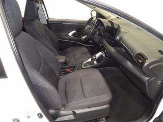 TOYOTA Yaris 1.5 120H Active Plus
