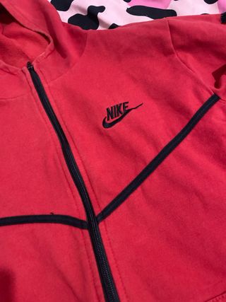 Chaqueta Nike Roja