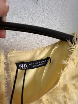 Vestido largo Zara amarillo voluminoso