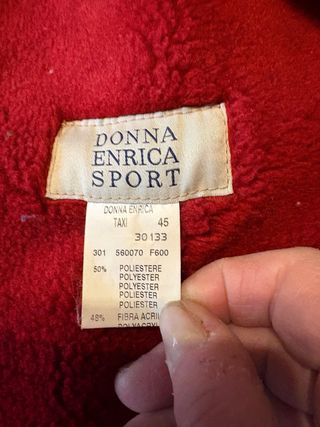 Giaccone rosso con pelliccia