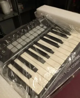 Pioneer FLX6 + teclado midi novation launchkey