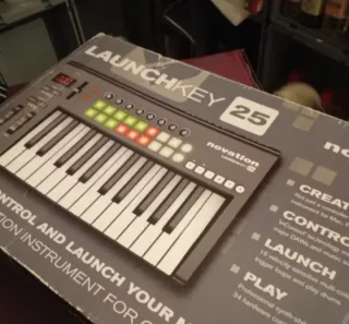 Pioneer FLX6 + teclado midi novation launchkey