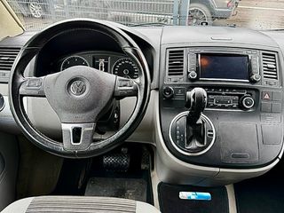 Volkswagen California 2011