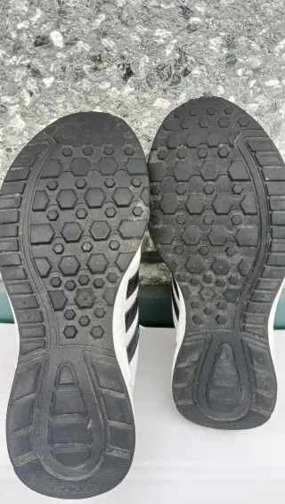 Scarpe Adidas uomo/donna bianche e nere