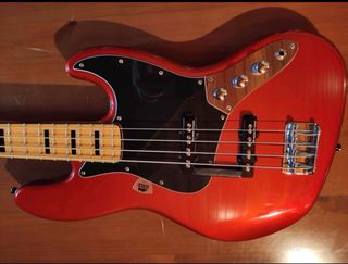 Fender Squier VM 70's Jazz Bass Rojo