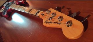 Fender Squier VM 70's Jazz Bass Rojo