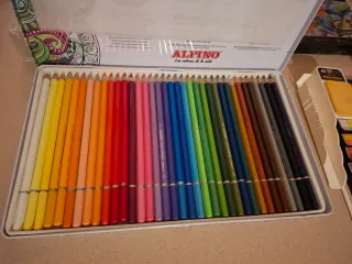 Lote de materiales de arte