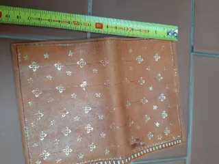 Cartera artesanal vintage para documentos