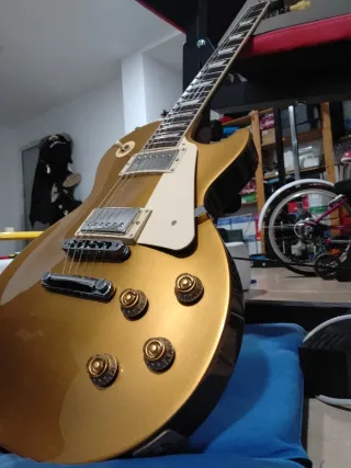 Gibson Les Paul Studio Modern goldtop
