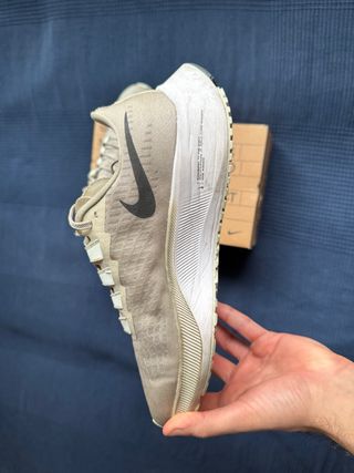 Nike Air Zoom Pegasus 37 Beige/Gris