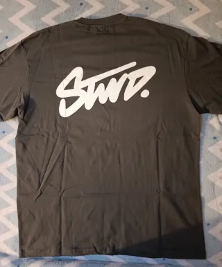 Camiseta Pull&Bear Relaxed Fit Verde Oliva Talla M