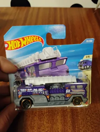 9 Coches Hot Wheels