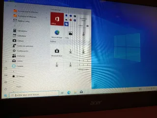 Acer rojo con buena batería
