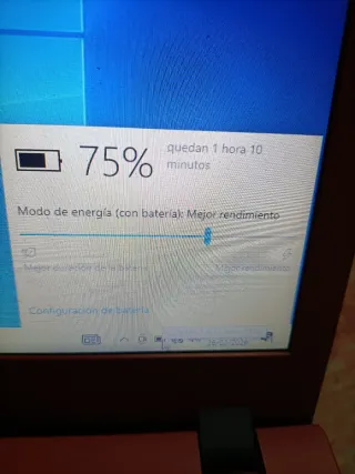 Acer rojo con buena batería