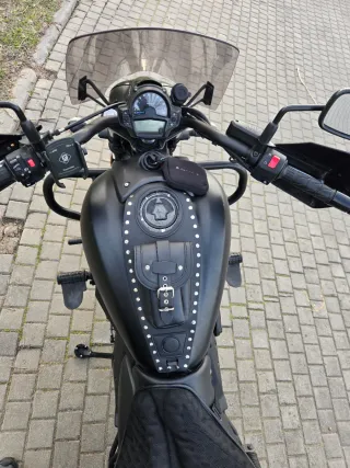 Kawasaki vulcan 650s con Maletas SHAD