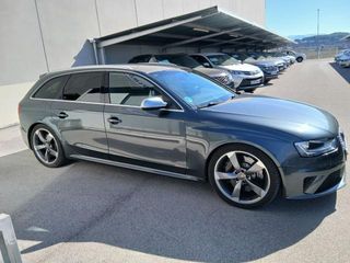 AUDI RS4 4.2 V8 FSI quattro S tronic