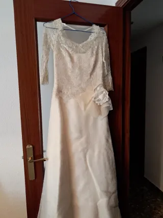 Vestido de Novia crudo Encaje