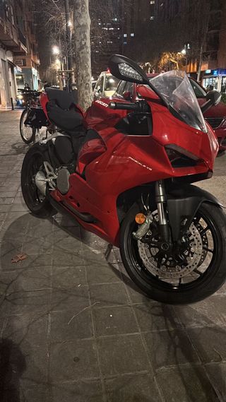 Ducati Panigale V2 2022