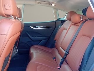 Maserati Levante V6 275 HP D AWD