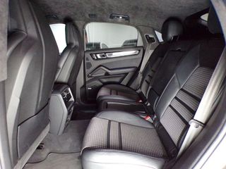 PORSCHE Cayenne Coupé GTS