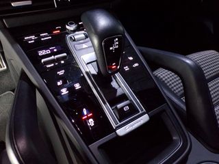 PORSCHE Cayenne Coupé GTS