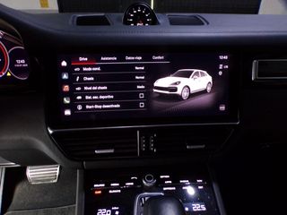 PORSCHE Cayenne Coupé GTS